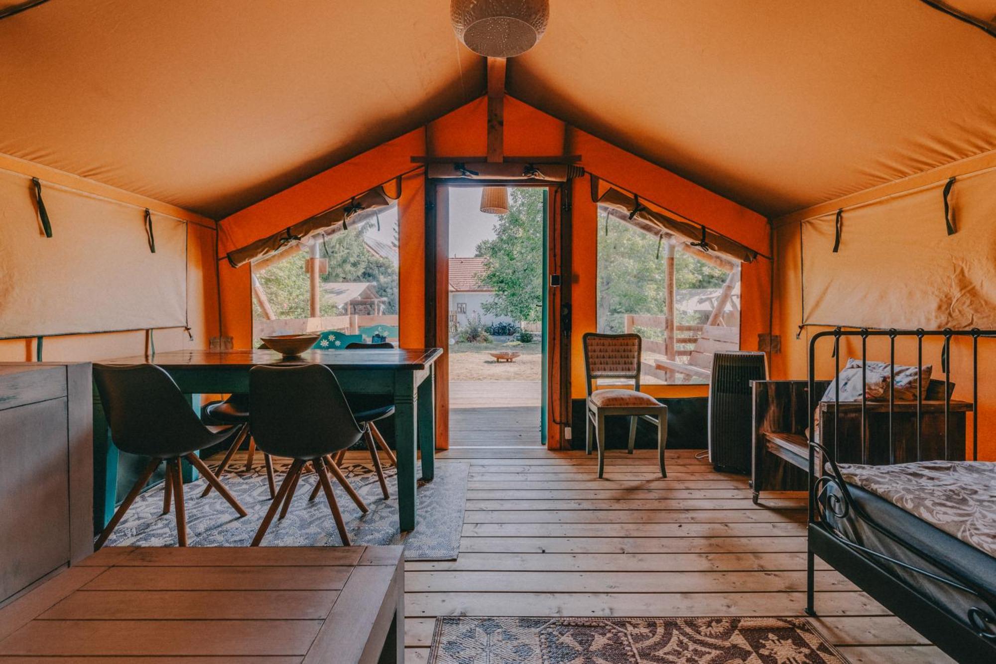 Rendes Glamping Otel Balatonrendes Dış mekan fotoğraf